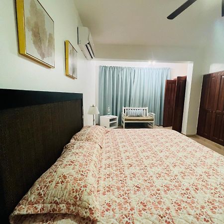 Lovely Beachfront 2 Bedrooms Condo With 2 Pools Лас-Терренас Екстер'єр фото