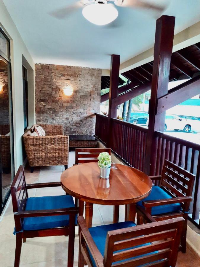 Lovely Beachfront 2 Bedrooms Condo With 2 Pools Лас-Терренас Екстер'єр фото