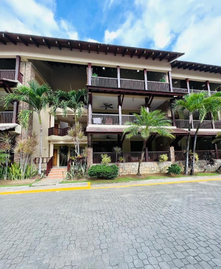 Lovely Beachfront 2 Bedrooms Condo With 2 Pools Лас-Терренас Екстер'єр фото