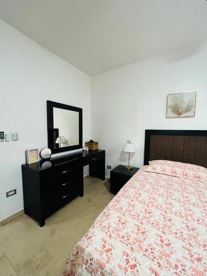 Lovely Beachfront 2 Bedrooms Condo With 2 Pools Лас-Терренас Екстер'єр фото